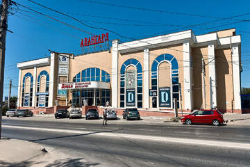 Помещение своб.назн., 895 м², 2/2 эт.