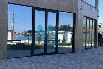 Помещение своб.назн., 237,3 м², 1/10 эт.