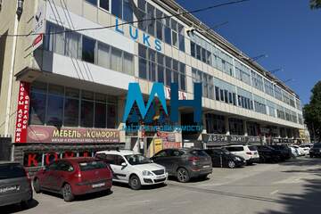 Помещение своб.назн., 450 м², 2/4 эт.