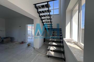 Дом, 160 м², 2 эт.