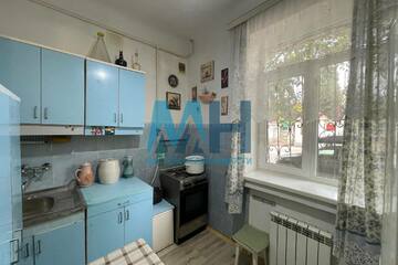 2-к квартира, 38,5 м², 1/4 эт.