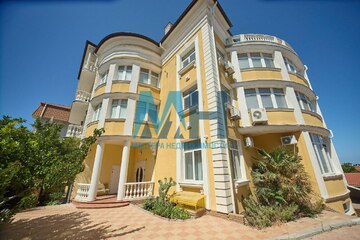 1-к квартира, 52 м², 1/3 эт.