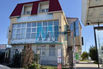 Отдельно стоящее здание, 72 м²