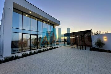 Дом, 215 м², 2 эт.