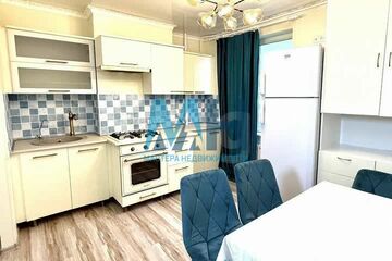 1-к квартира, 38 м², 5/10 эт.