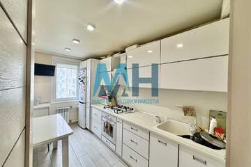 2-к квартира, 61,5 м², 4/9 эт.