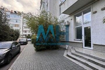 Помещение своб.назн., 97 м², 1/6 эт.