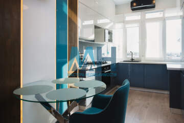 2-к квартира, 76,5 м², 5/5 эт.
